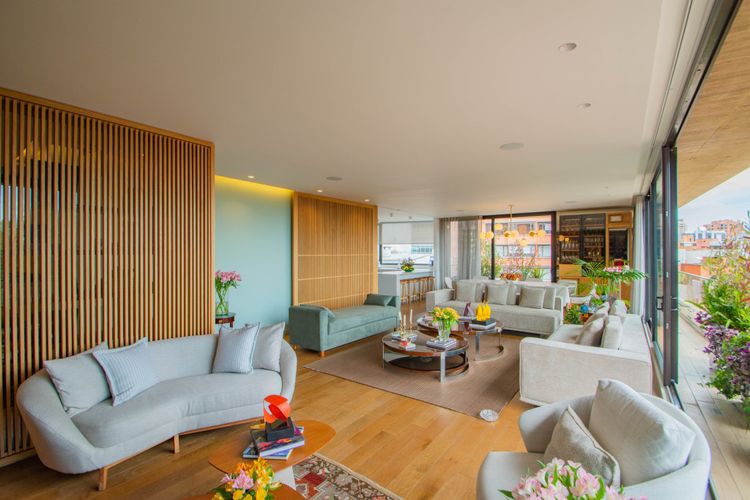 Apartamento de 3 alcobas en venta en La Cabrera, Bogotá, 248 m² · foto 4 de 24