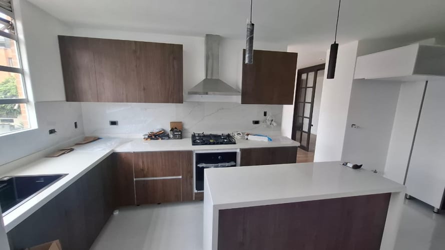 Apartamento de 3 alcobas en venta en San Patricio, Bogotá, 180 m² · foto 2 de 19