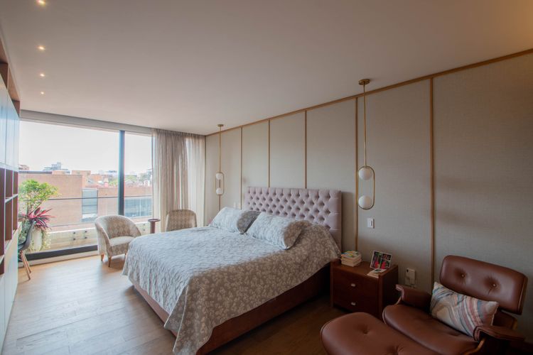 Apartamento de 3 alcobas en venta en La Cabrera, Bogotá, 248 m² · foto 11 de 24