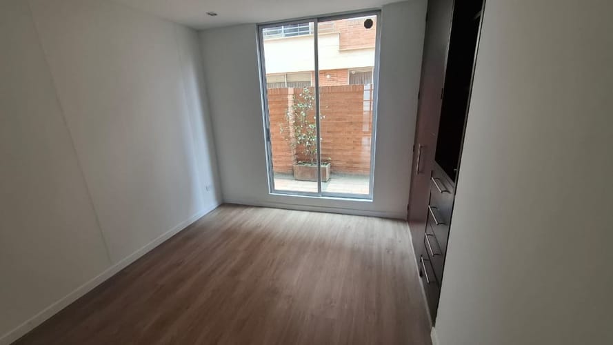 Apartamento de 3 alcobas en venta en San Patricio, Bogotá, 180 m² · foto 13 de 19