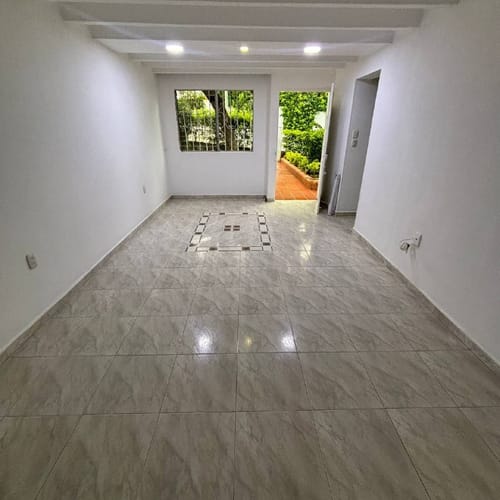 Casa de 3 alcobas en arriendo en Molinos Altos, Floridablanca, 140 m² · foto 4 de 14