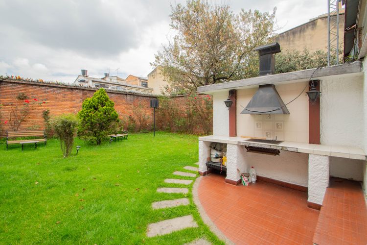 Casa de 5 alcobas en venta en Libertador, Bogotá, 857 m² · foto 10 de 24