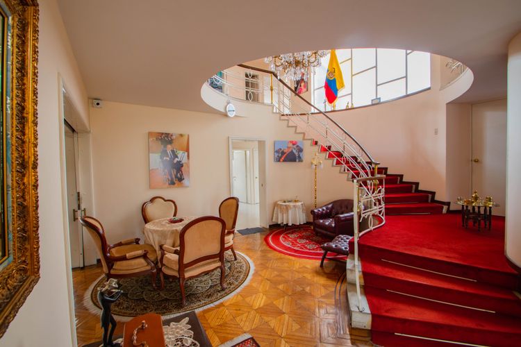 Casa de 5 alcobas en venta en Libertador, Bogotá, 857 m² · foto 12 de 24