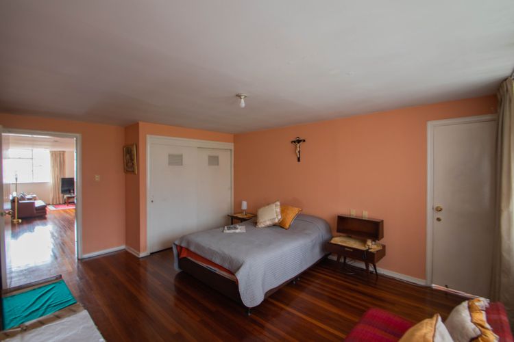 Casa de 5 alcobas en venta en Libertador, Bogotá, 857 m² · foto 23 de 24