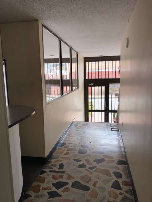 Apartamento de 6 alcobas en arriendo en Chapinero Norte, Bogotá, 131 m² · foto 2 de 24