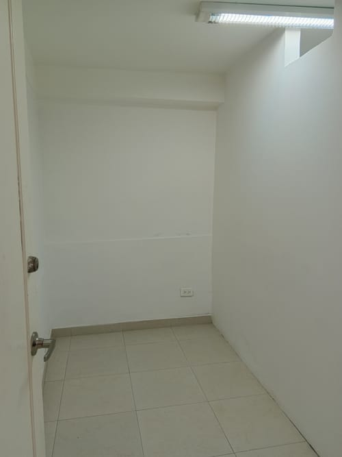 Apartamento de 6 alcobas en arriendo en Chapinero Norte, Bogotá, 131 m² · foto 20 de 24