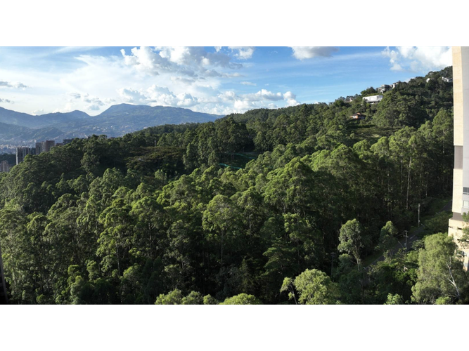 Apartamento de 2 alcobas en venta en El Danubio, Medellín, 120 m² · foto 3 de 13