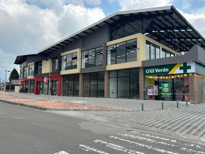 Local en arriendo en Julio Caro, Zipaquirá, 500 m² · foto 2 de 7
