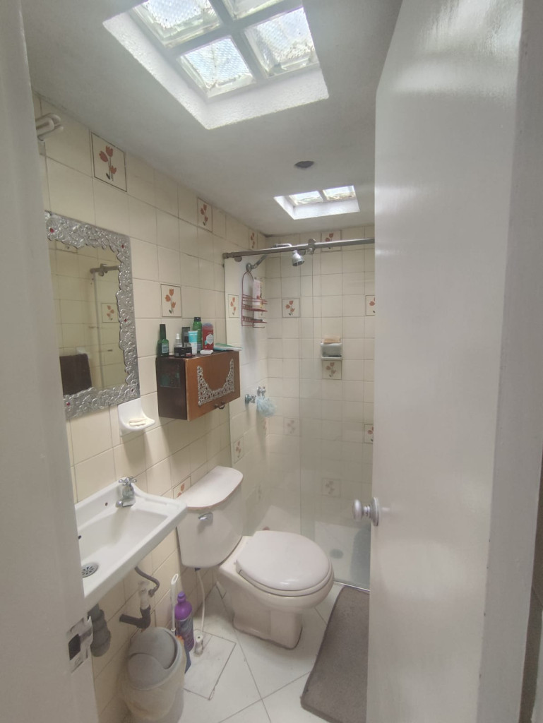 Casa en venta en Barrios Unidos, Bogotá · foto 8 de 23