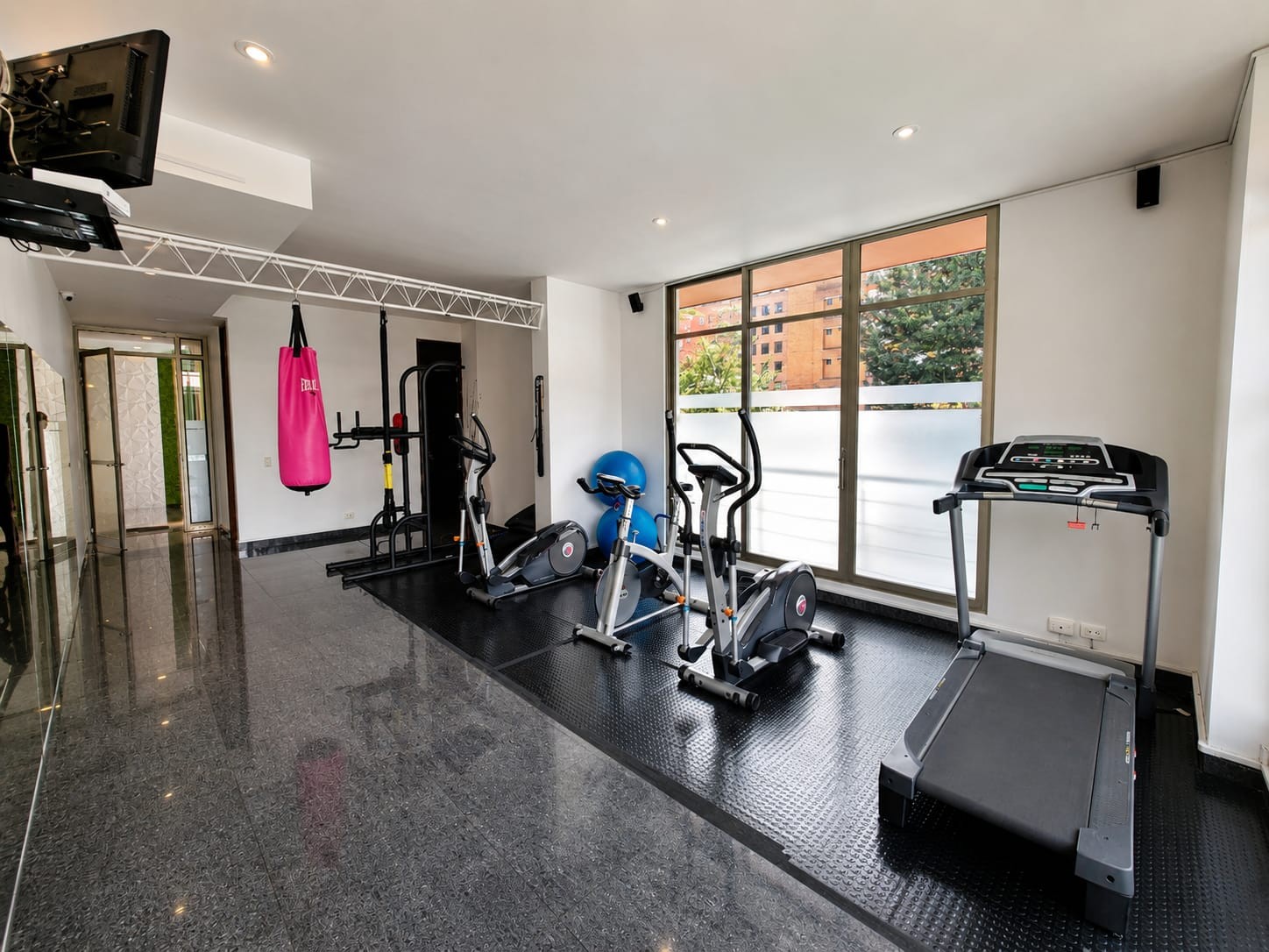 Apartamento en venta en Santa Barbara Occidental, Bogotá · foto 10 de 11