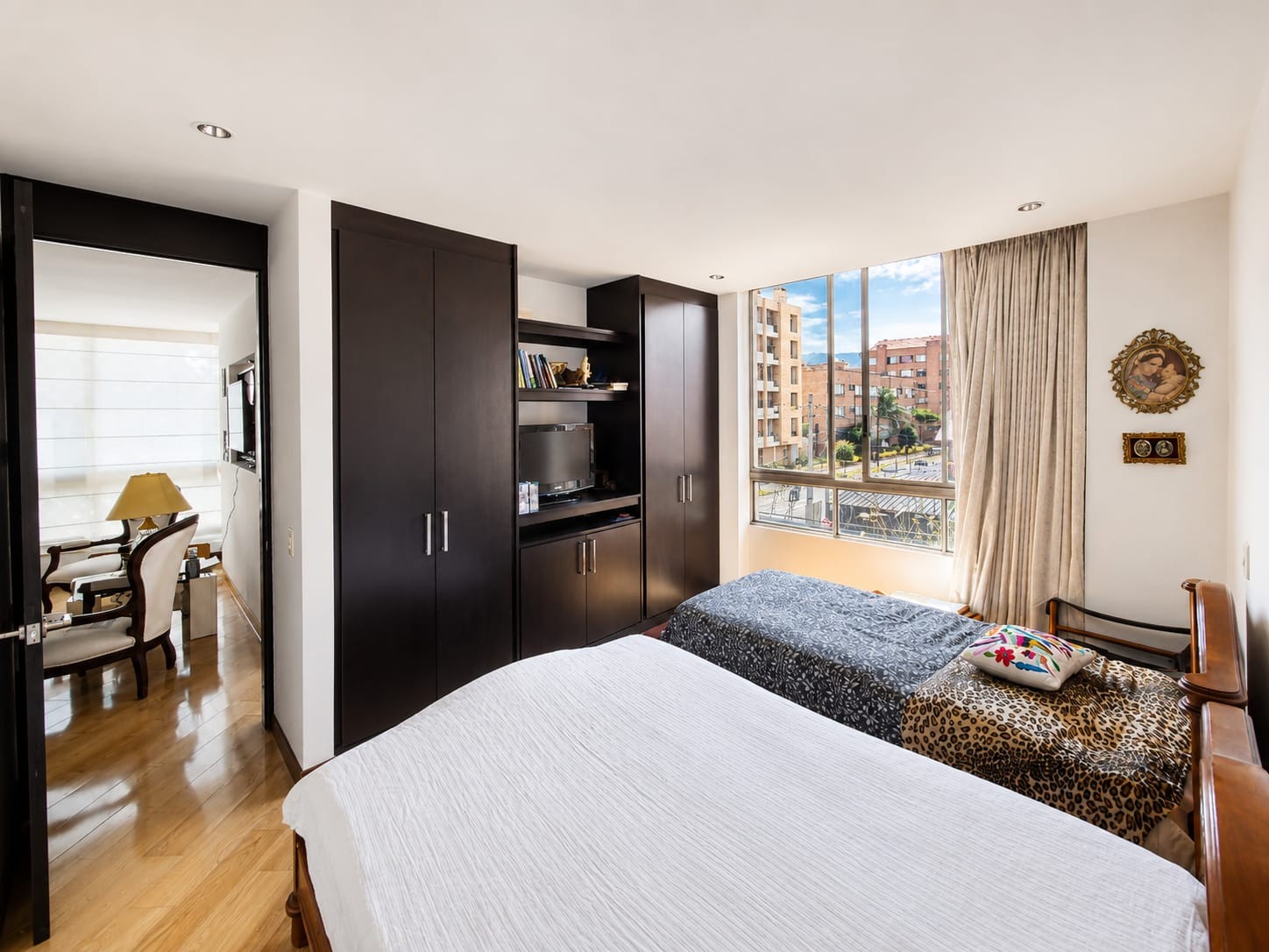 Apartamento en venta en Santa Barbara Occidental, Bogotá · foto 8 de 11