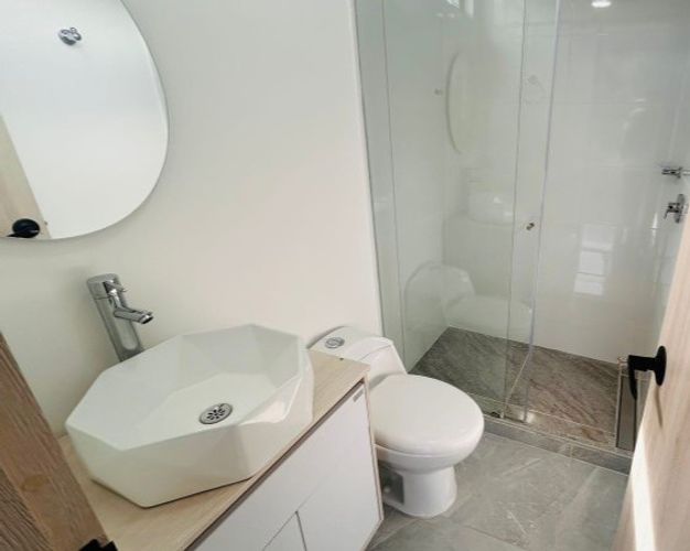 Apartamento de 2 alcobas en venta en Tres Esquinas, Sabaneta, 54 m² · foto 11 de 11