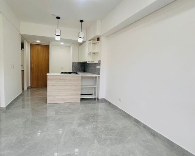 Apartamento de 2 alcobas en venta en Tres Esquinas, Sabaneta, 54 m² · foto 4 de 11
