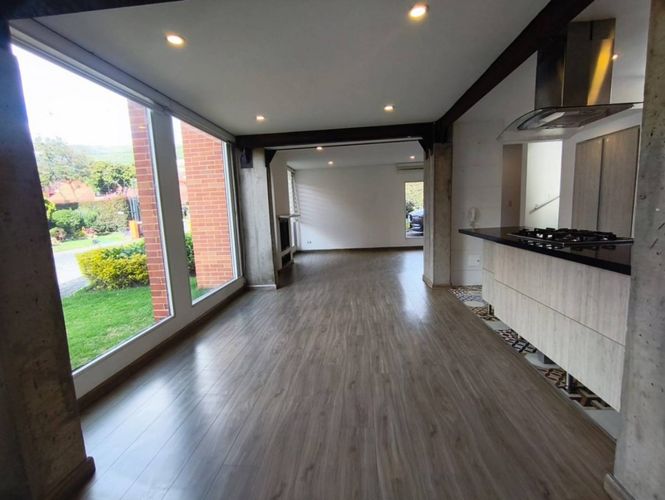Casa en venta en Belmira, Bogotá · foto 5 de 24