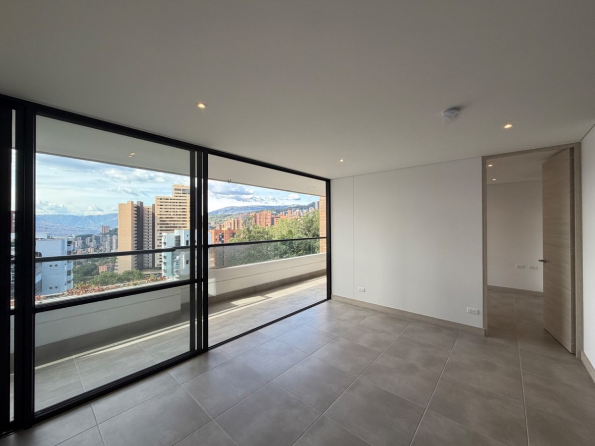 Apartamento en arriendo en El Poblado, Medellín · foto 2 de 21