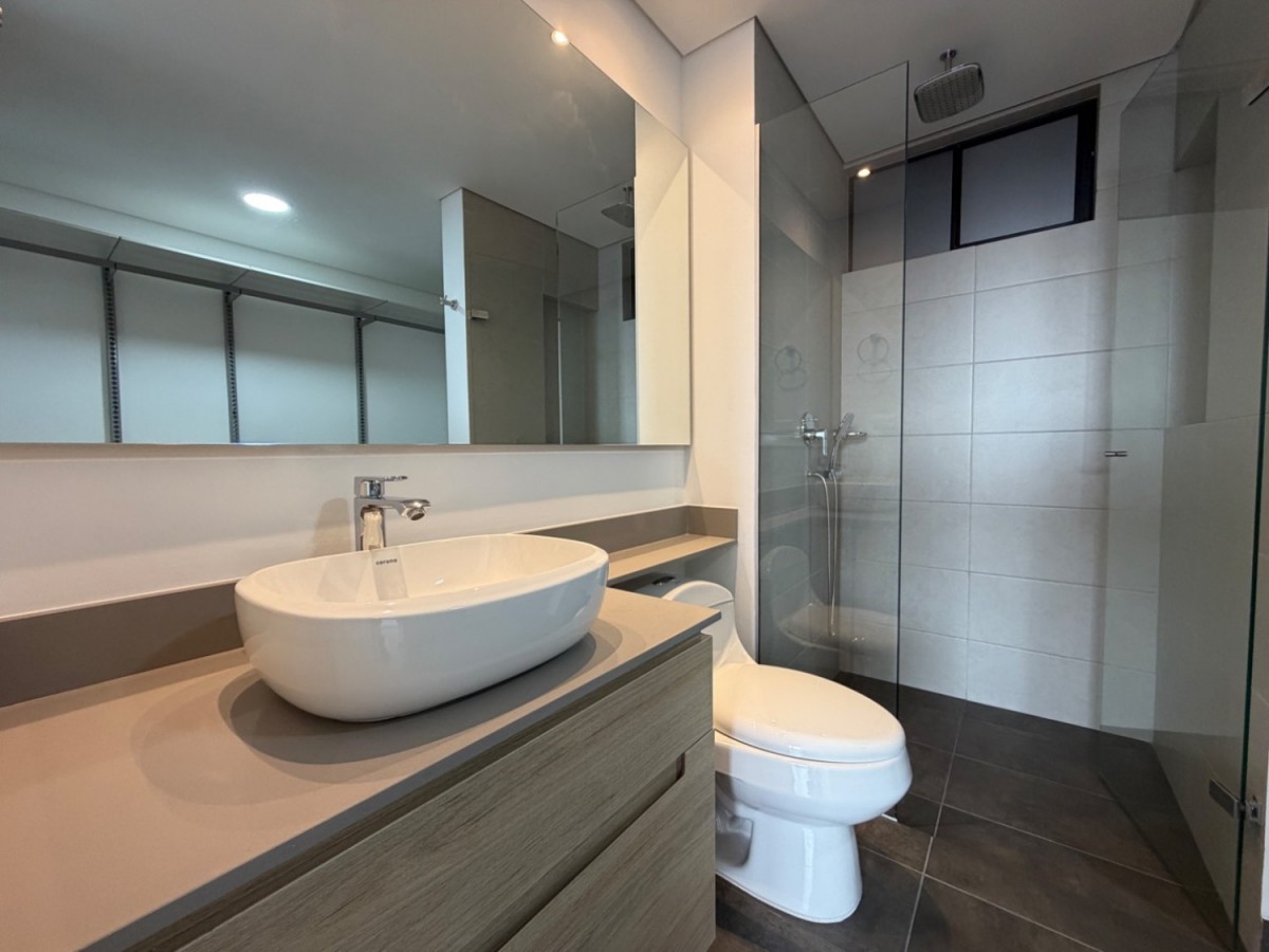 Apartamento en arriendo en El Poblado, Medellín · foto 16 de 21