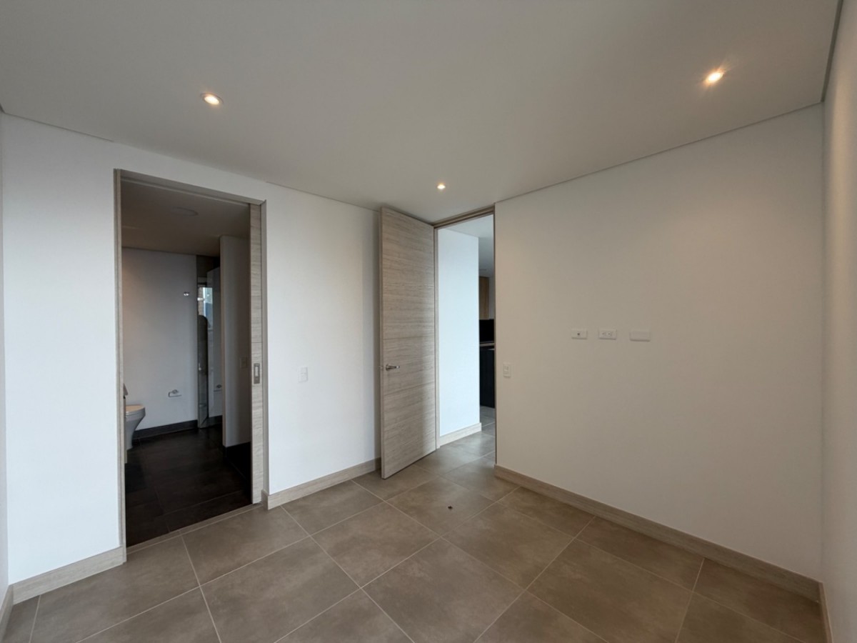 Apartamento en arriendo en El Poblado, Medellín · foto 18 de 21