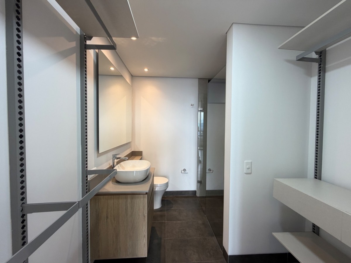 Apartamento en arriendo en El Poblado, Medellín · foto 20 de 21