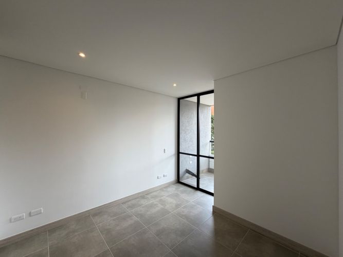 Apartamento de 2 alcobas en arriendo en El Poblado, Medellín, 87 m² · foto 10 de 13