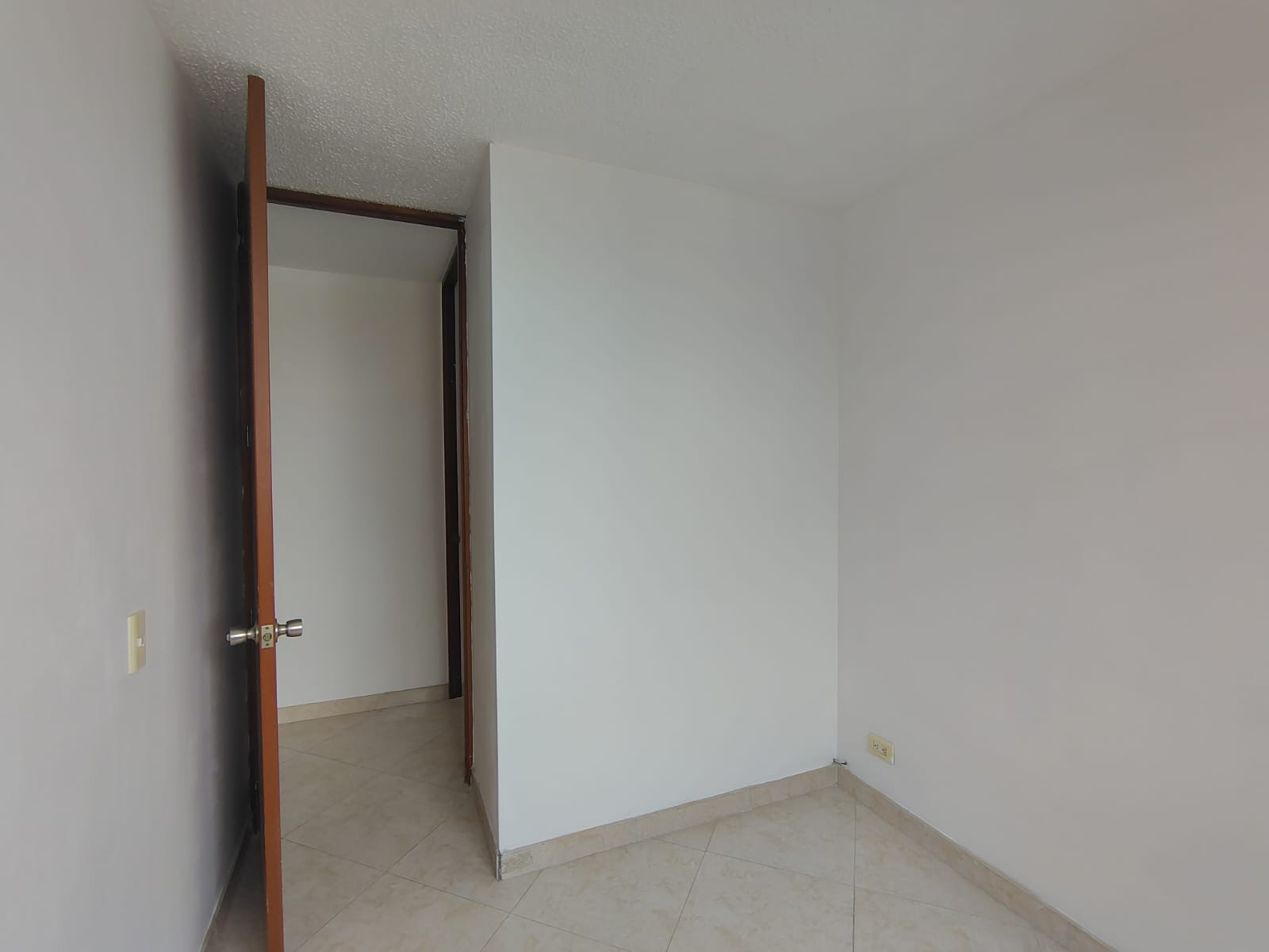 Apartamento en venta en Villas De Granada, Bogotá · foto 9 de 14
