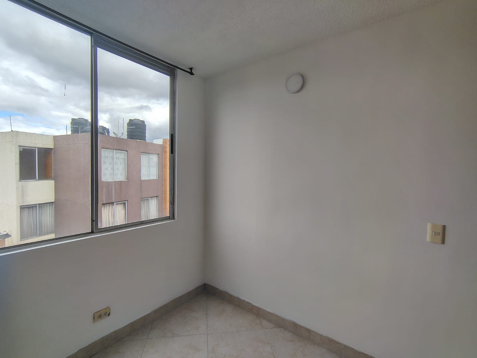 Apartamento en venta en Villas De Granada, Bogotá · foto 7 de 14
