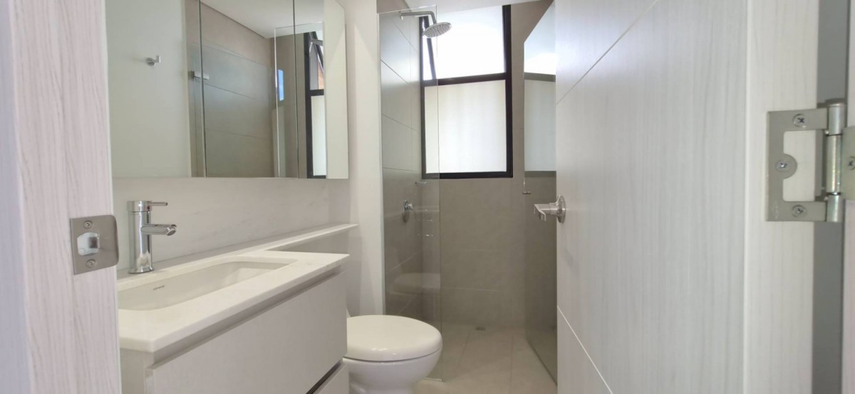 Apartamento en arriendo en Lalinde, Medellín · foto 5 de 19