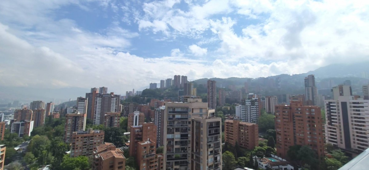 Apartamento en arriendo en Lalinde, Medellín · foto 8 de 19
