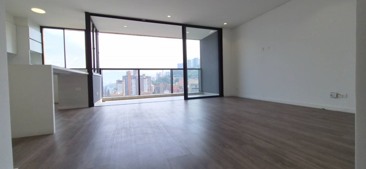 Apartamento en arriendo en Lalinde, Medellín · foto 13 de 19