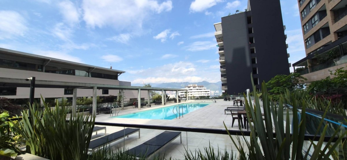 Apartamento en arriendo en Lalinde, Medellín · foto 18 de 19