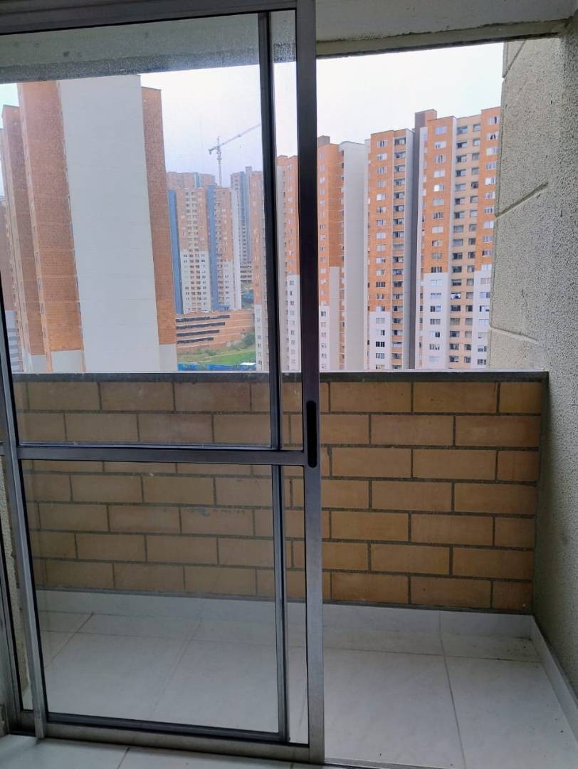 Apartamento en venta en Laureles, Medellín · foto 6 de 15