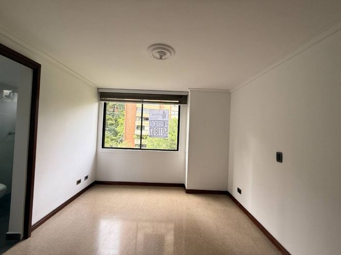 Apartamento de 3 alcobas en arriendo en Las Lomas, Medellín, 136 m² · foto 16 de 24