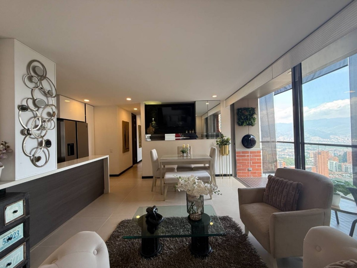 Apartamento en arriendo en El Poblado, Medellín · foto 4 de 21