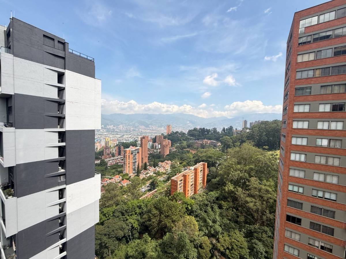 Apartamento en arriendo en El Poblado, Medellín · foto 8 de 21