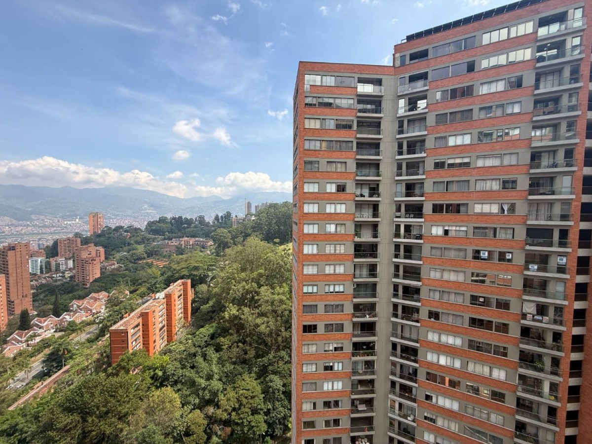 Apartamento en arriendo en El Poblado, Medellín · foto 9 de 21