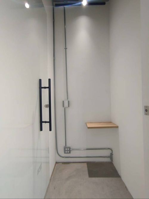 Oficina en arriendo en El Poblado, Medellín, 60 m² · foto 3 de 9
