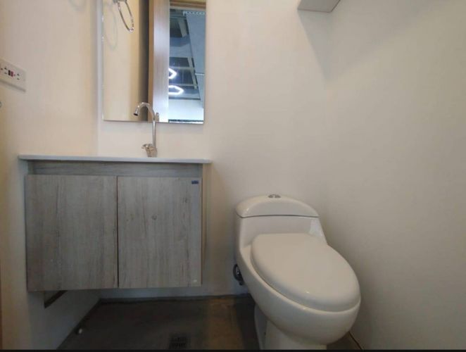 Oficina en arriendo en El Poblado, Medellín, 60 m² · foto 5 de 9