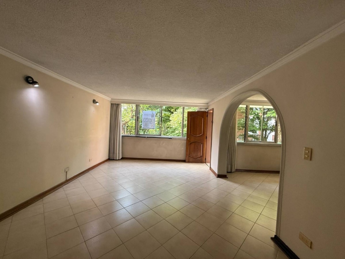Apartamento en venta en Calasanz, Medellín · foto 3 de 22