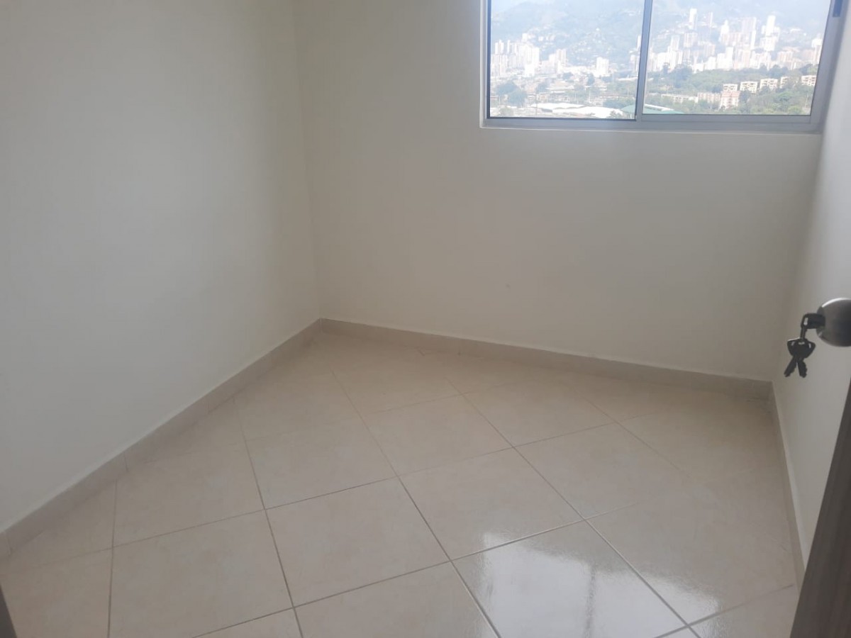 Apartamento en venta en San Antonio De Prado, Medellín · foto 4 de 7