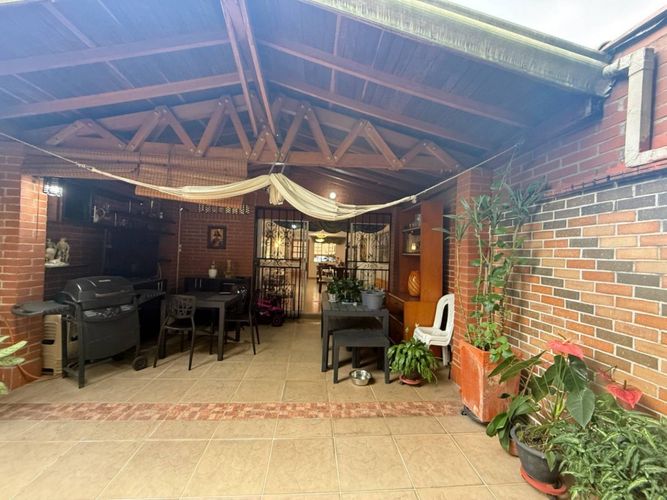 Casa de 4 alcobas en venta en Quintas Del Sol De La Mota, Medellín, 156 m² · foto 8 de 24