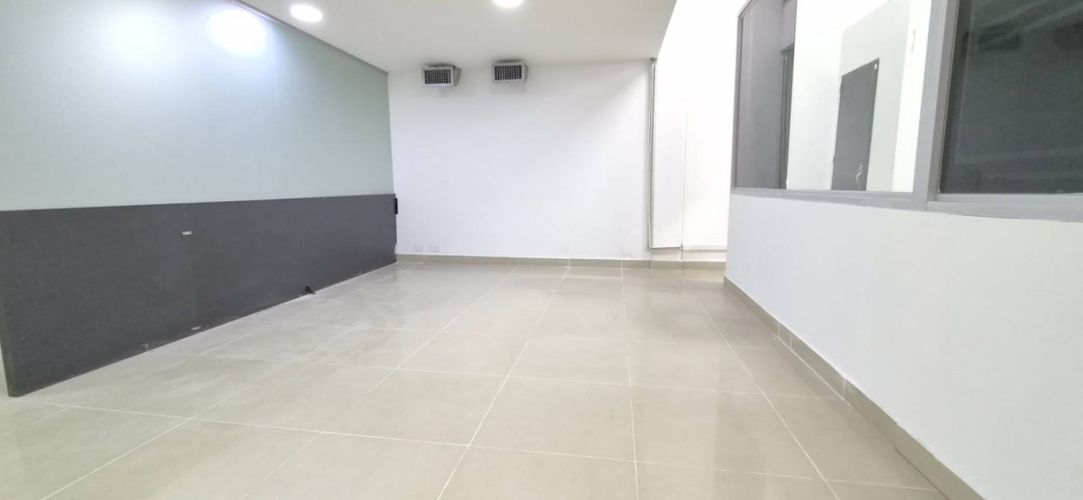 Oficina en arriendo en San Diego, Medellín, 107 m² · foto 10 de 13