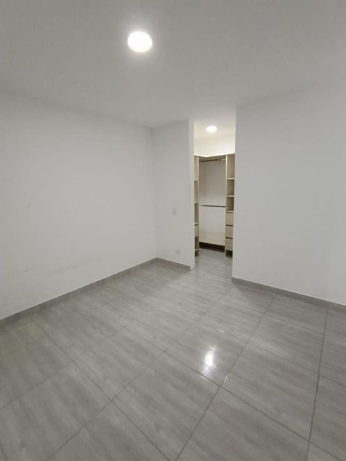 Apartamento de 2 alcobas en venta en Asentamiento La Orquidea, Bello, 45 m² · foto 7 de 8