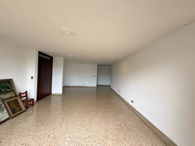 Apartamento de 3 alcobas en venta en Las Lomas, Medellín, 136 m² · foto 7 de 24