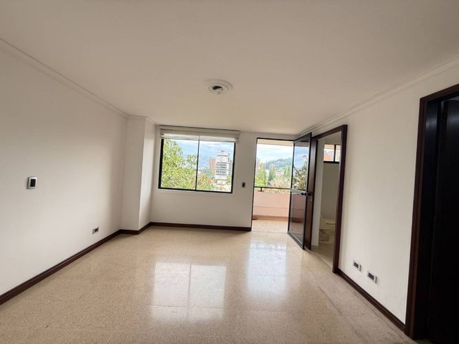 Apartamento de 3 alcobas en venta en Las Lomas, Medellín, 136 m² · foto 11 de 24