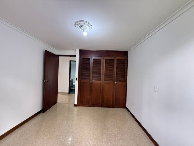Apartamento de 3 alcobas en venta en Las Lomas, Medellín, 136 m² · foto 19 de 24