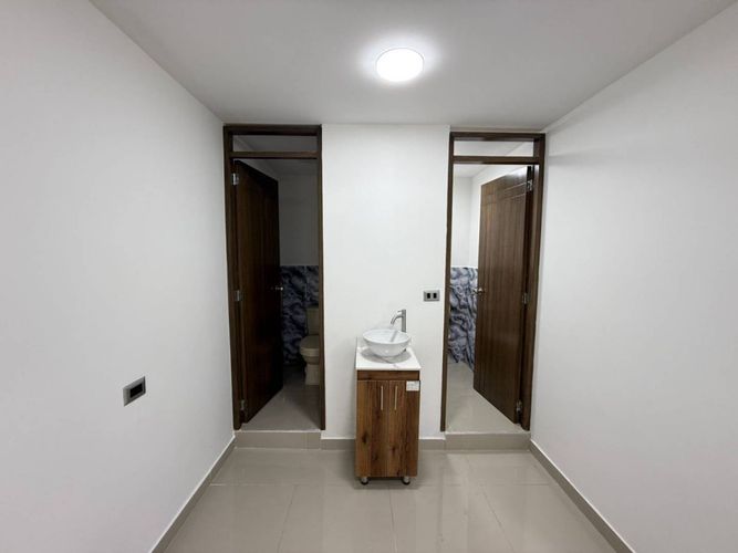 Local en venta en Caribe, Medellín, 100 m² · foto 8 de 13