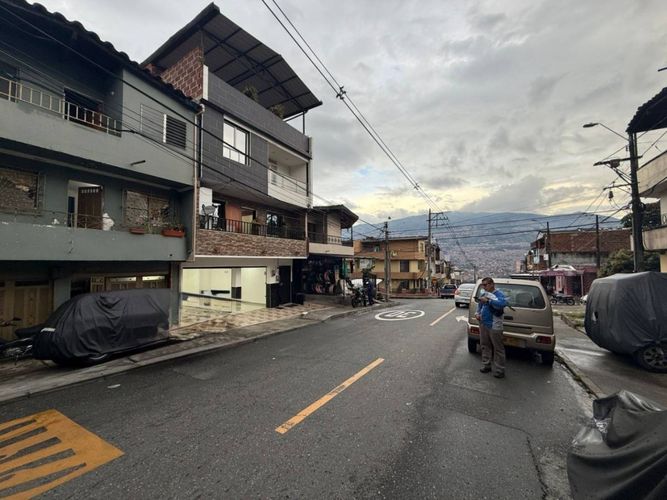 Local en venta en Caribe, Medellín, 100 m² · foto 13 de 13