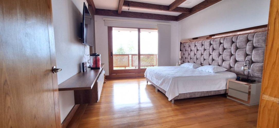 Casa de 6 alcobas en arriendo en Machado, Copacabana, 560 m² · foto 17 de 24