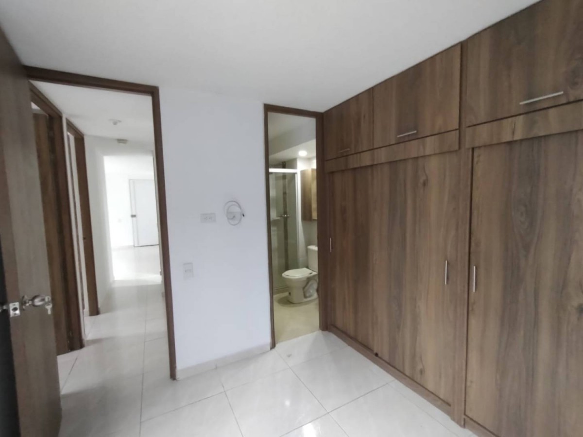Apartamento en venta en Santa Maria No. 3, Itagüí · foto 3 de 13