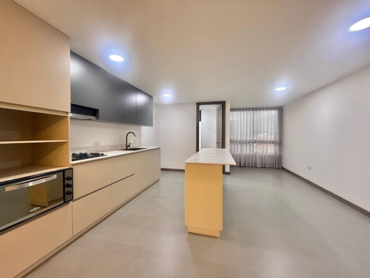 Apartamento en arriendo en Laureles, Medellín · foto 2 de 18