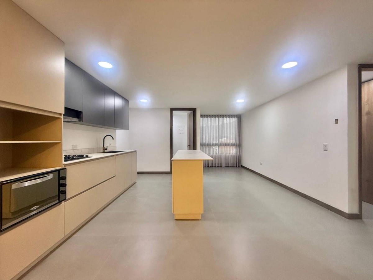 Apartamento en arriendo en Laureles, Medellín · foto 3 de 18